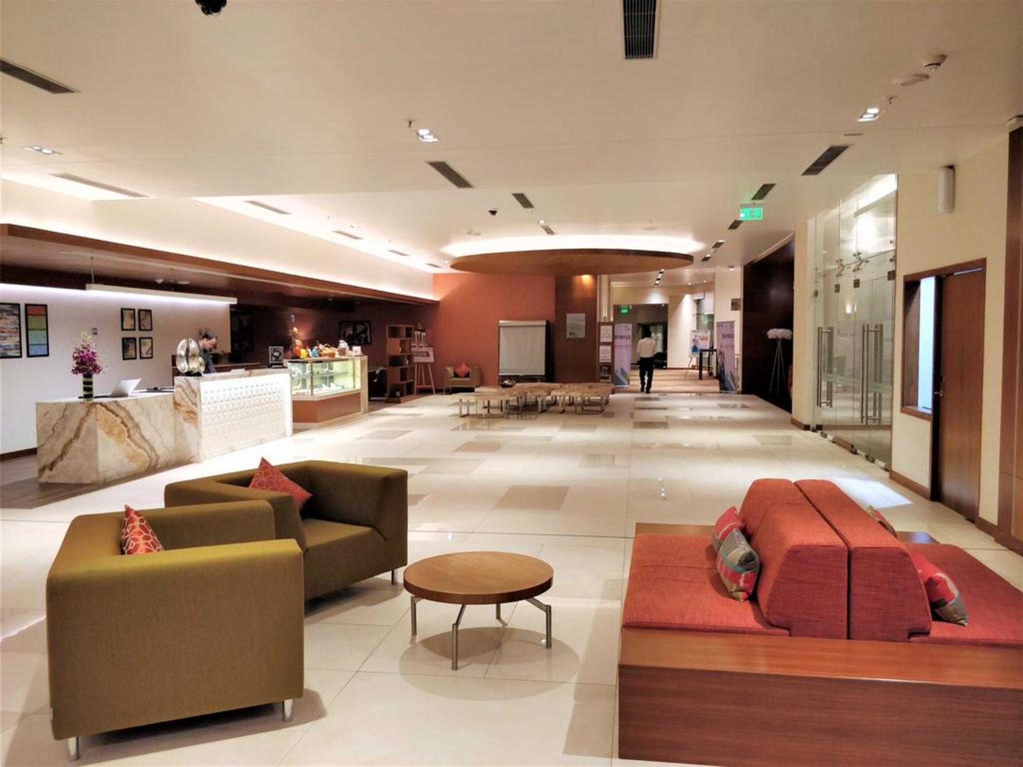 Hyatt Place Hyderabad Banjara Hills Luaran gambar Lobby