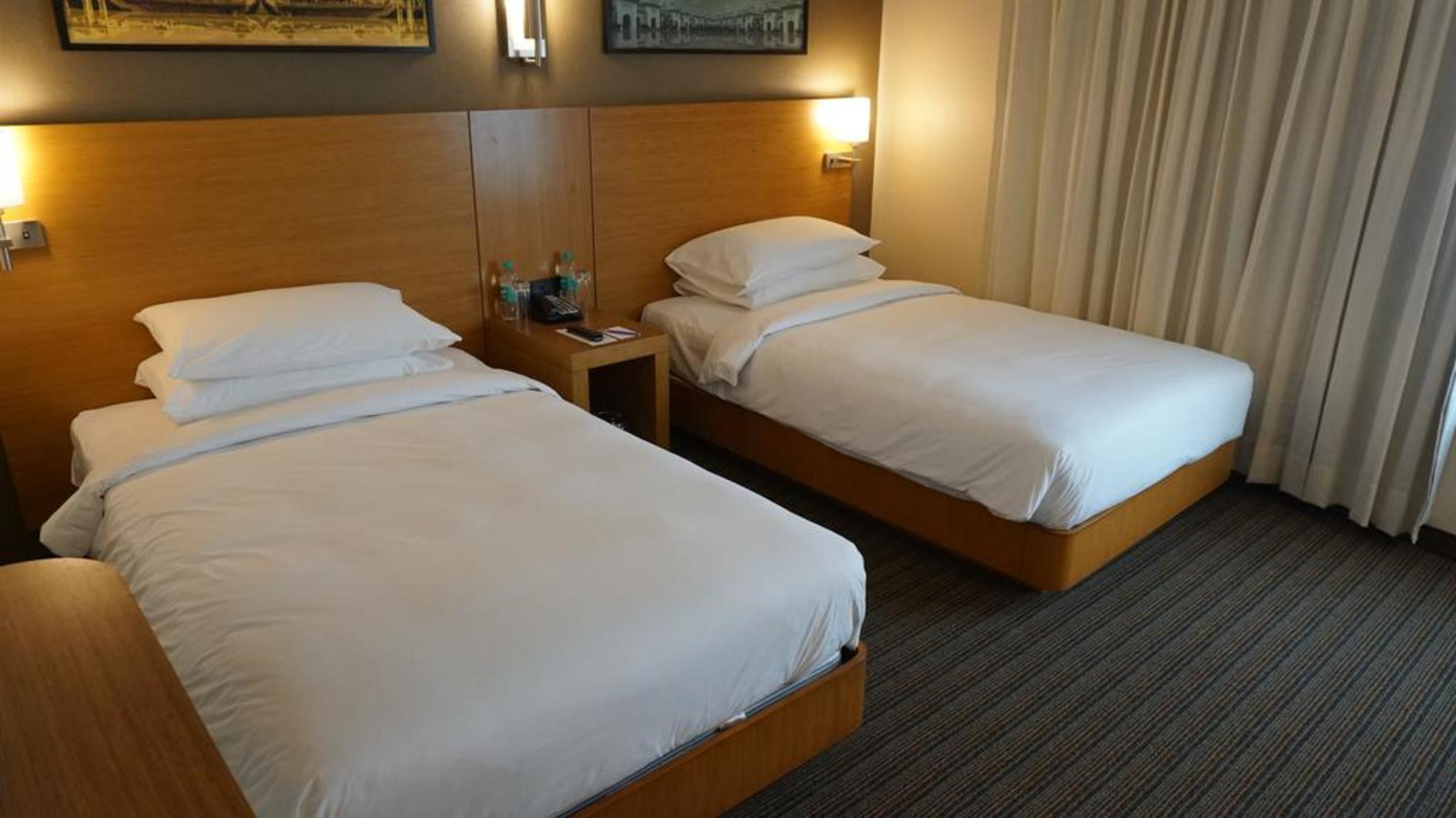 Hyatt Place Hyderabad Banjara Hills Luaran gambar A room at the hotel